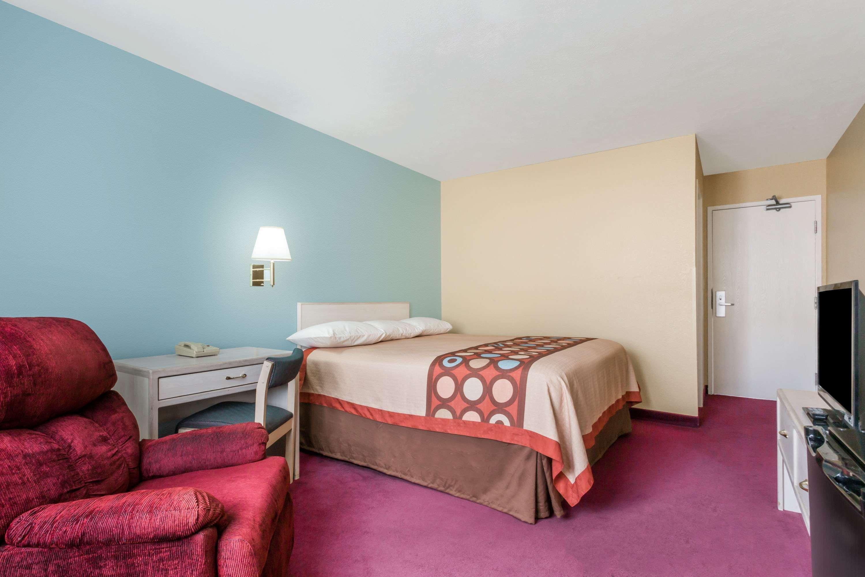 Super 8 By Wyndham Nephi Hotel Eksteriør billede